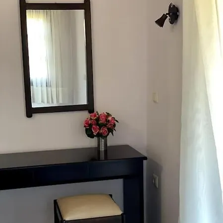 Kastella's * Agios Fokas (Laconia)